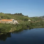 Gale Collection Douro 4* למאגו