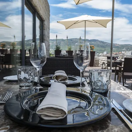 Gale Collection Douro