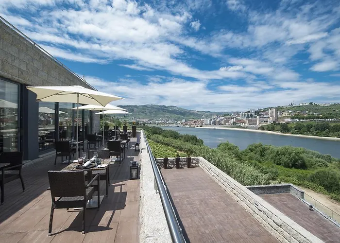 Gale Collection Douro מלון למאגו